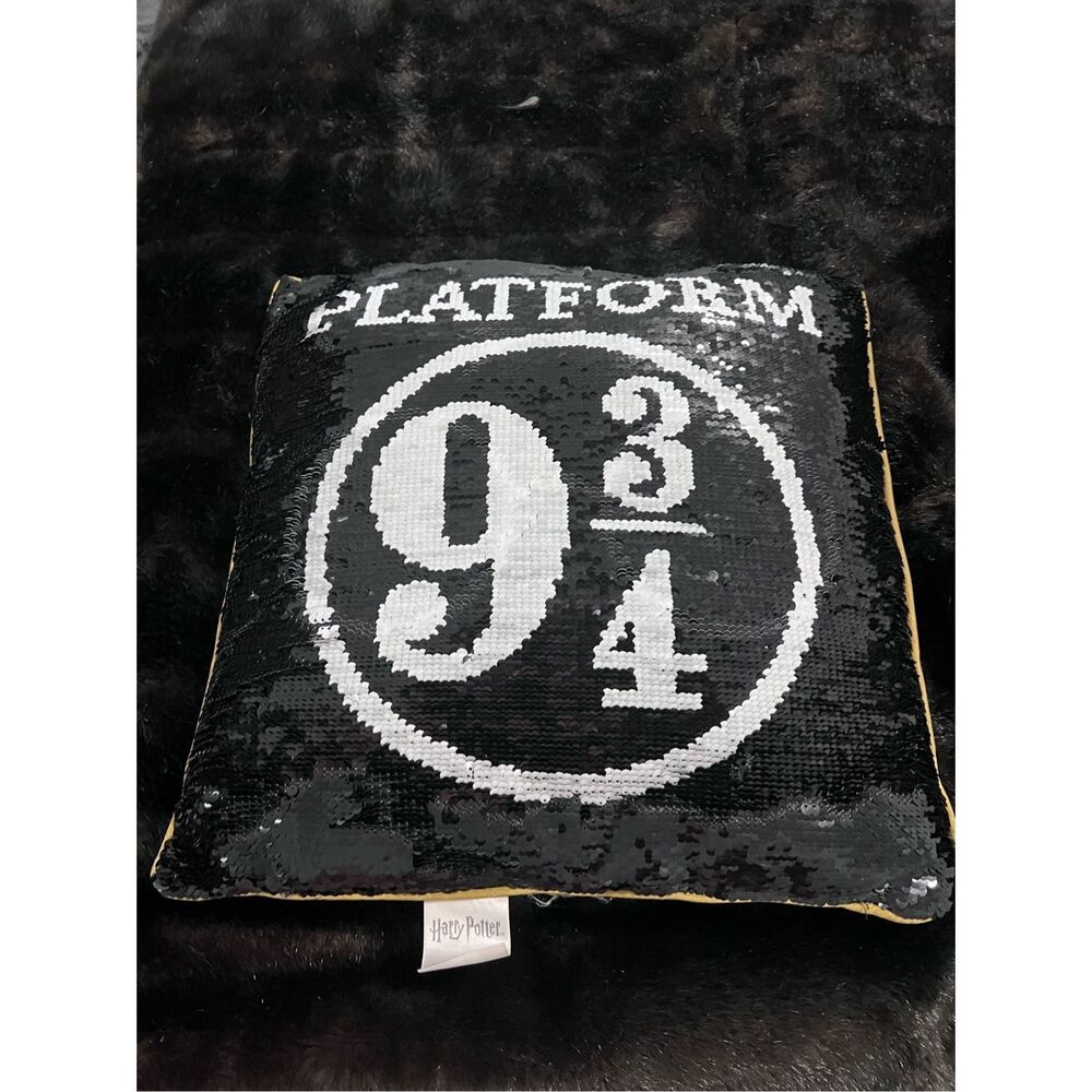 Harry Potter Changing Reversible Sequin Throw Pillow Platform 9 3/4 Spectacles